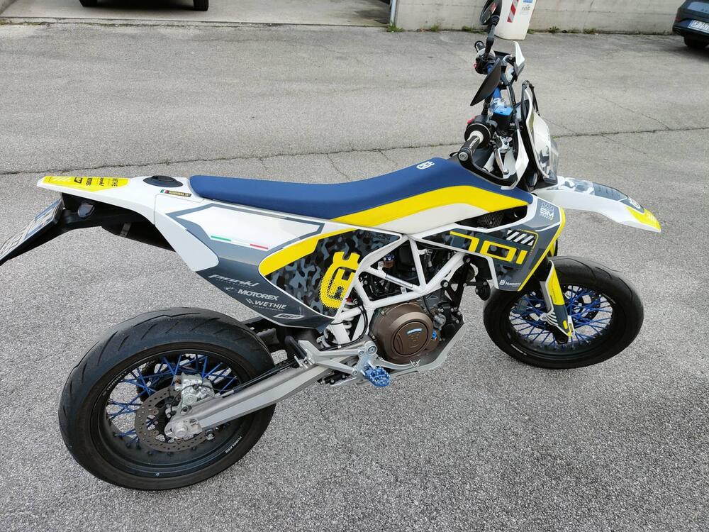 Husqvarna 701 Supermoto (2017 - 19) (18)