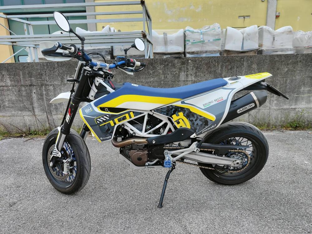 Husqvarna 701 Supermoto (2017 - 19)