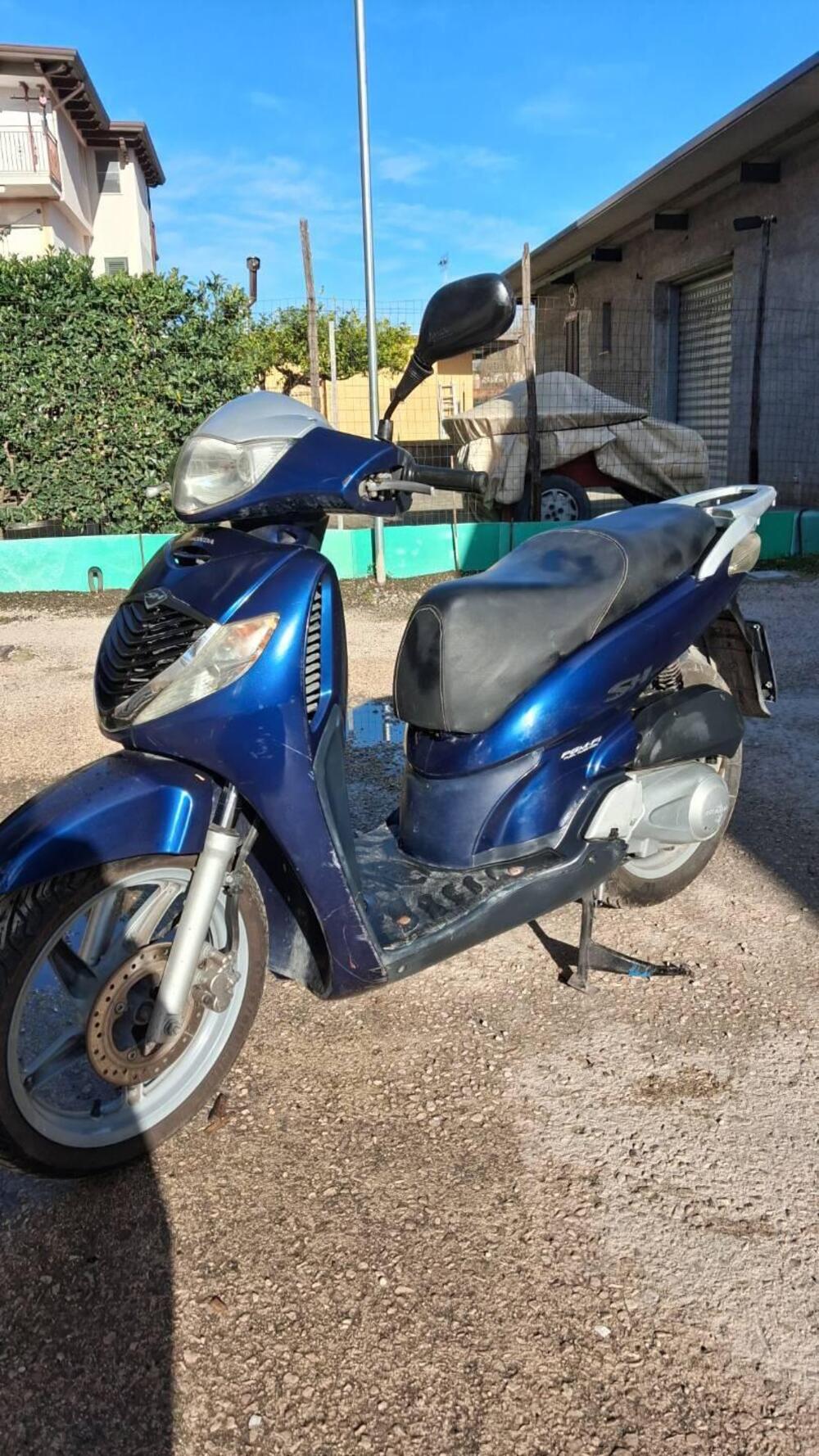 Honda SH 125 i (2005 - 08) (2)