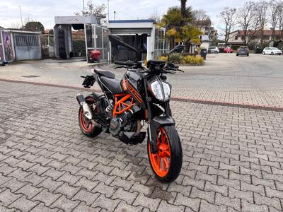 KTM 125 Duke (2021 - 23) usata