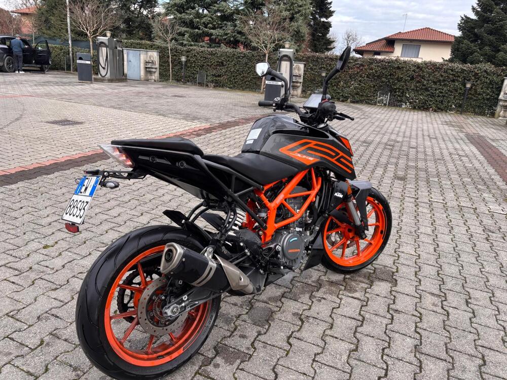 KTM 125 Duke (2021 - 23) (2)