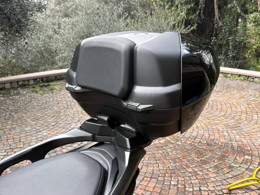 Yamaha T-Max 560 Tech Max (2020) (6)