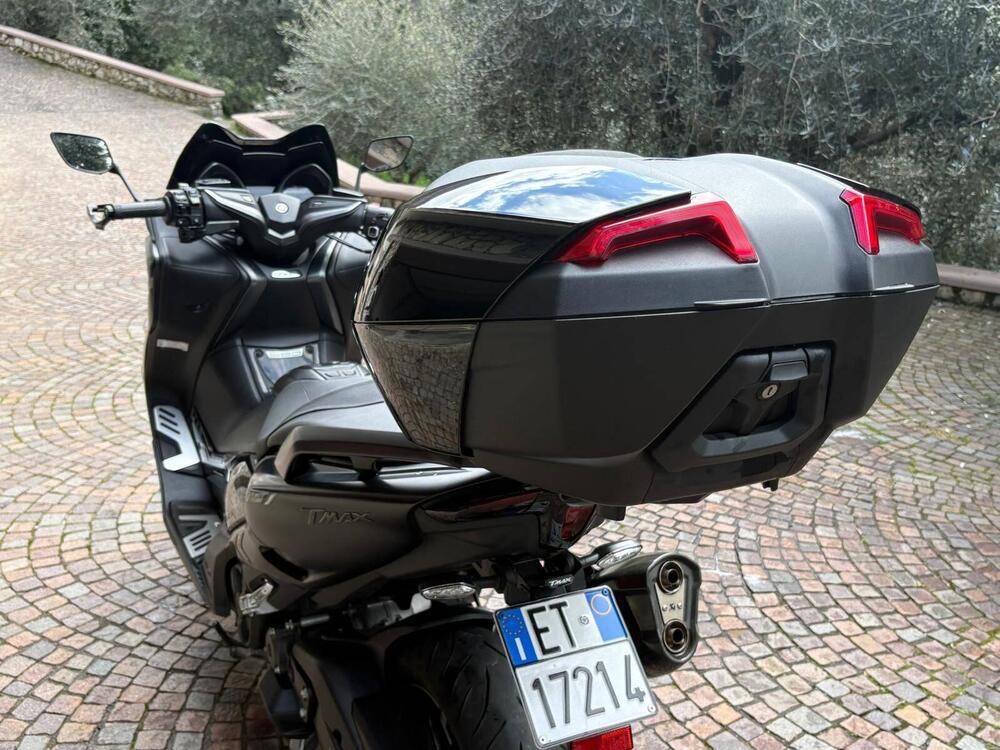 Yamaha T-Max 560 Tech Max (2020) (7)