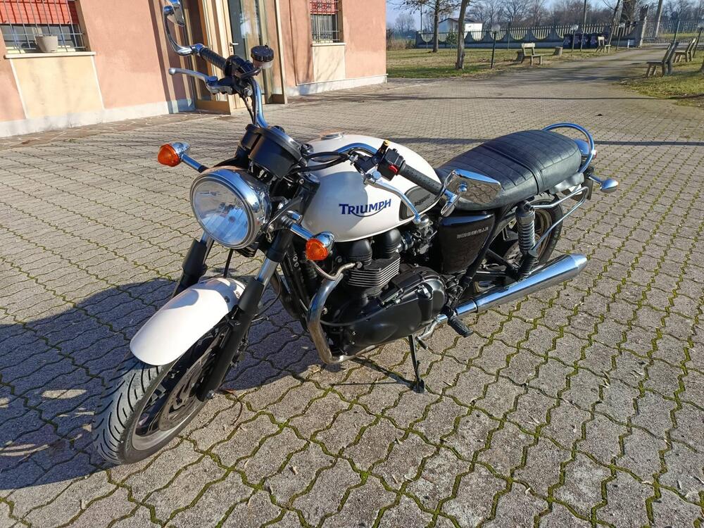 Triumph Bonneville SE (2009 - 13) (4)