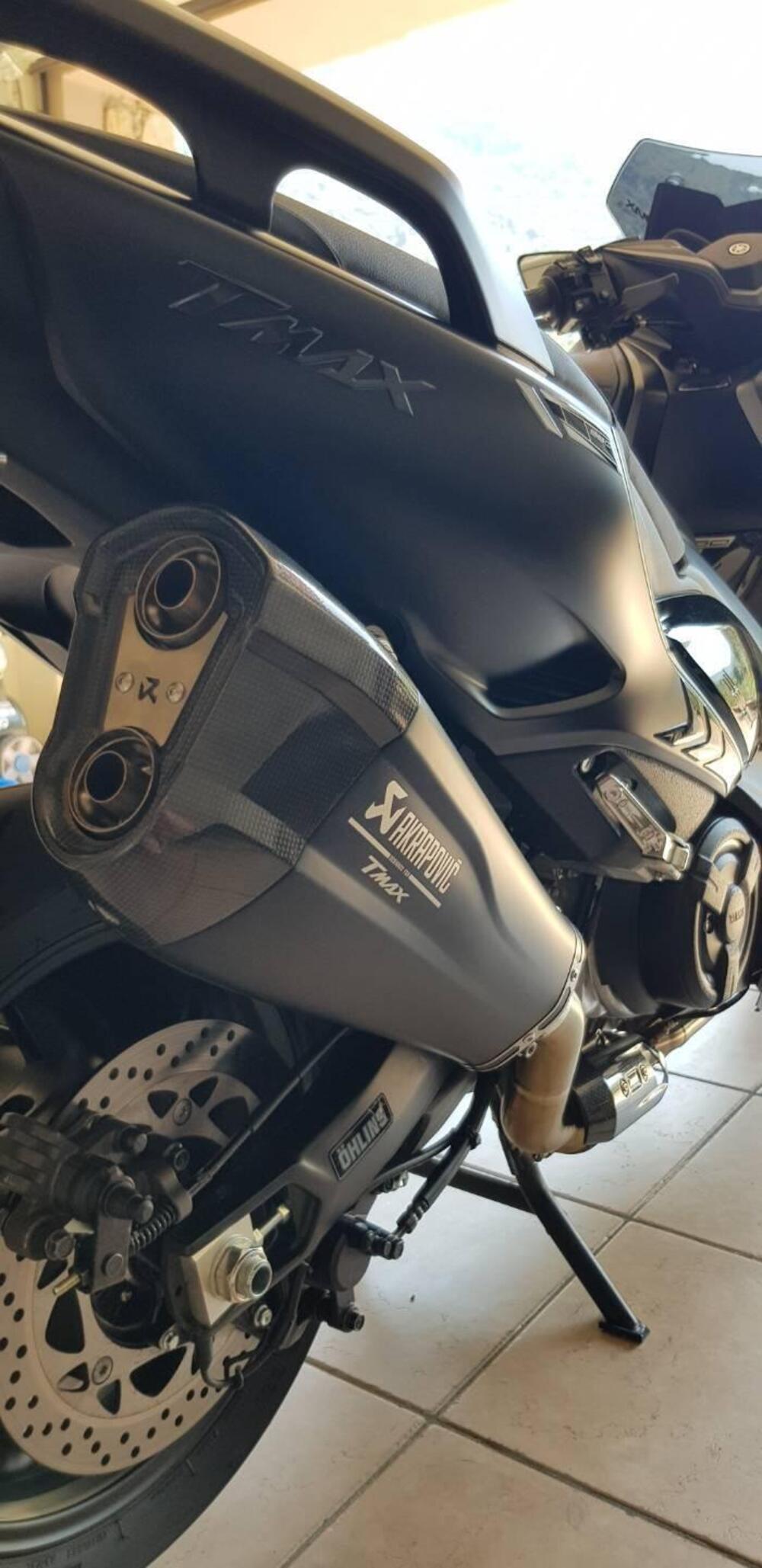 Yamaha T-Max 560 Tech Max (2020) (14)