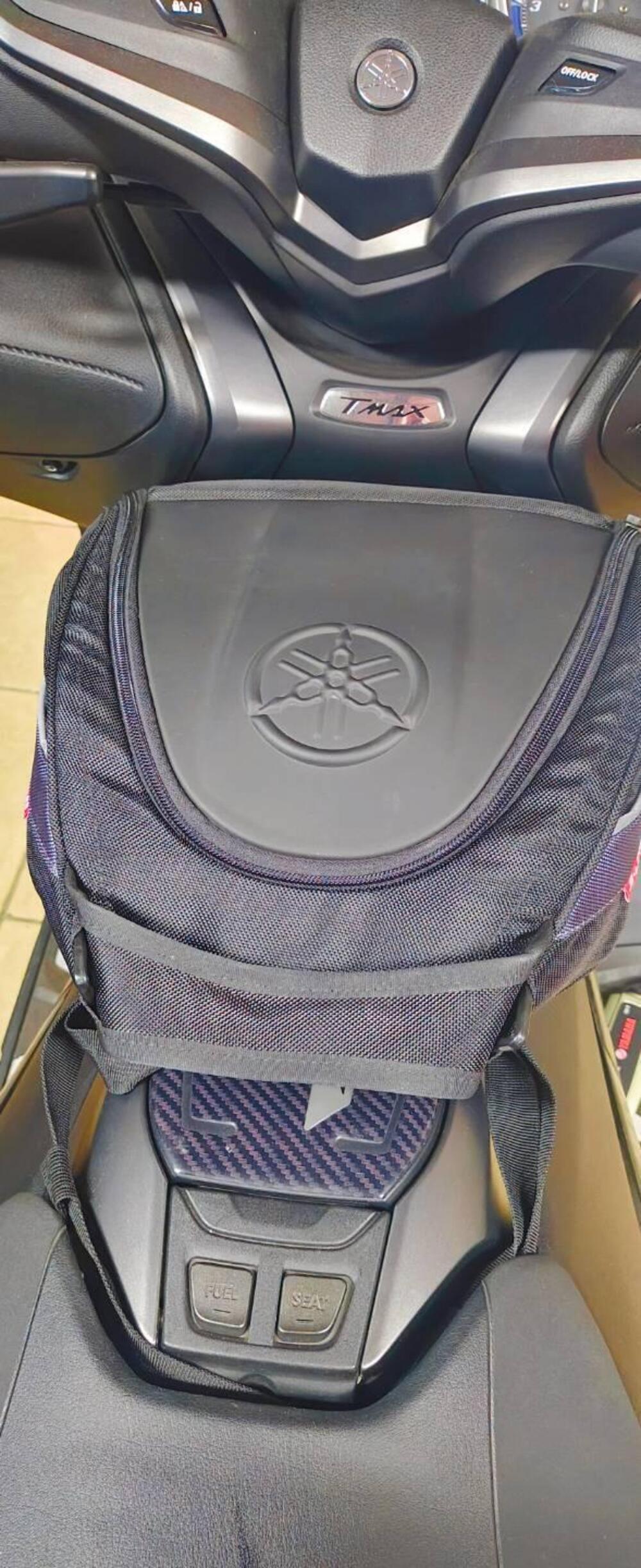 Yamaha T-Max 560 Tech Max (2020) (17)