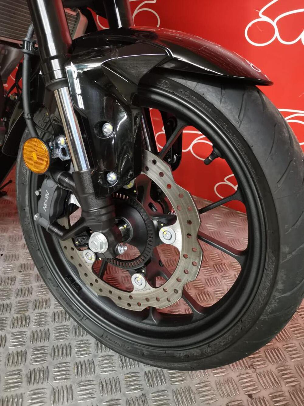 Honda CB 125 R (2024 - 26) (6)