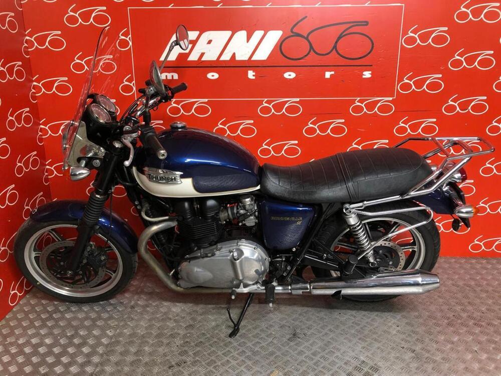 Triumph Bonneville SE (2009 - 13) (3)