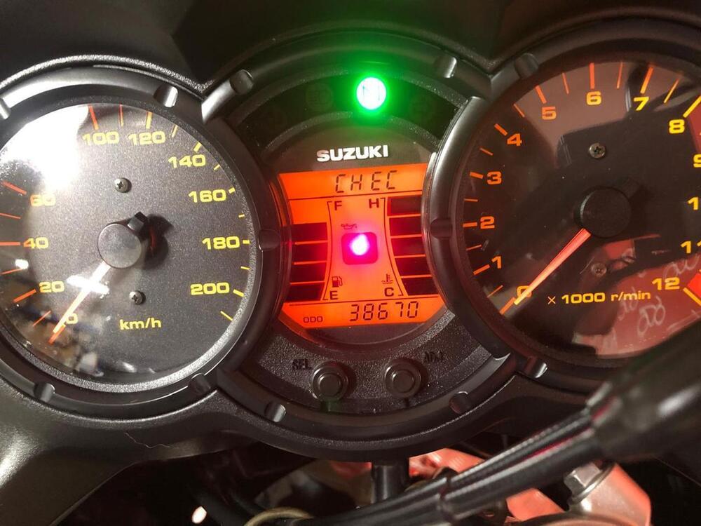 Suzuki V-Strom 650DL (2004 - 06) (7)