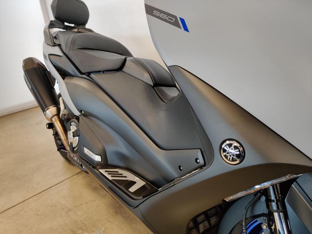 Yamaha T-Max 560 (2020 - 21) (5)