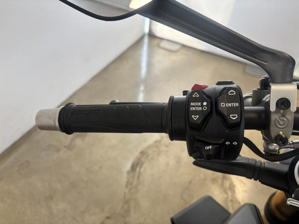 Ducati Streetfighter V4 S (2023 - 24) (13)