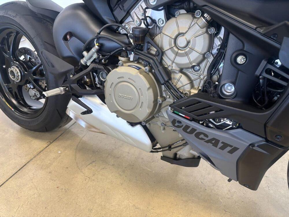 Ducati Streetfighter V4 S (2023 - 24) (7)