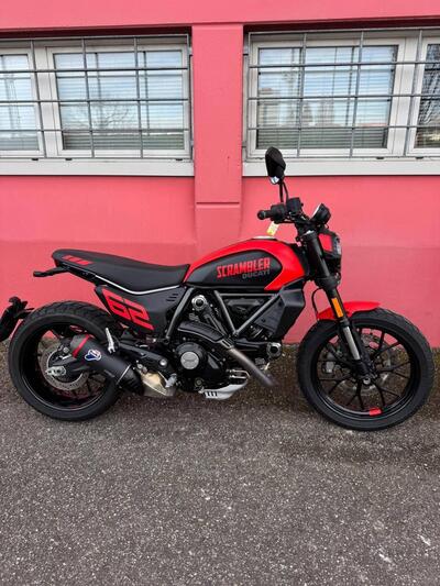 Ducati Scrambler 800 Full Throttle (2023 - 24) usata