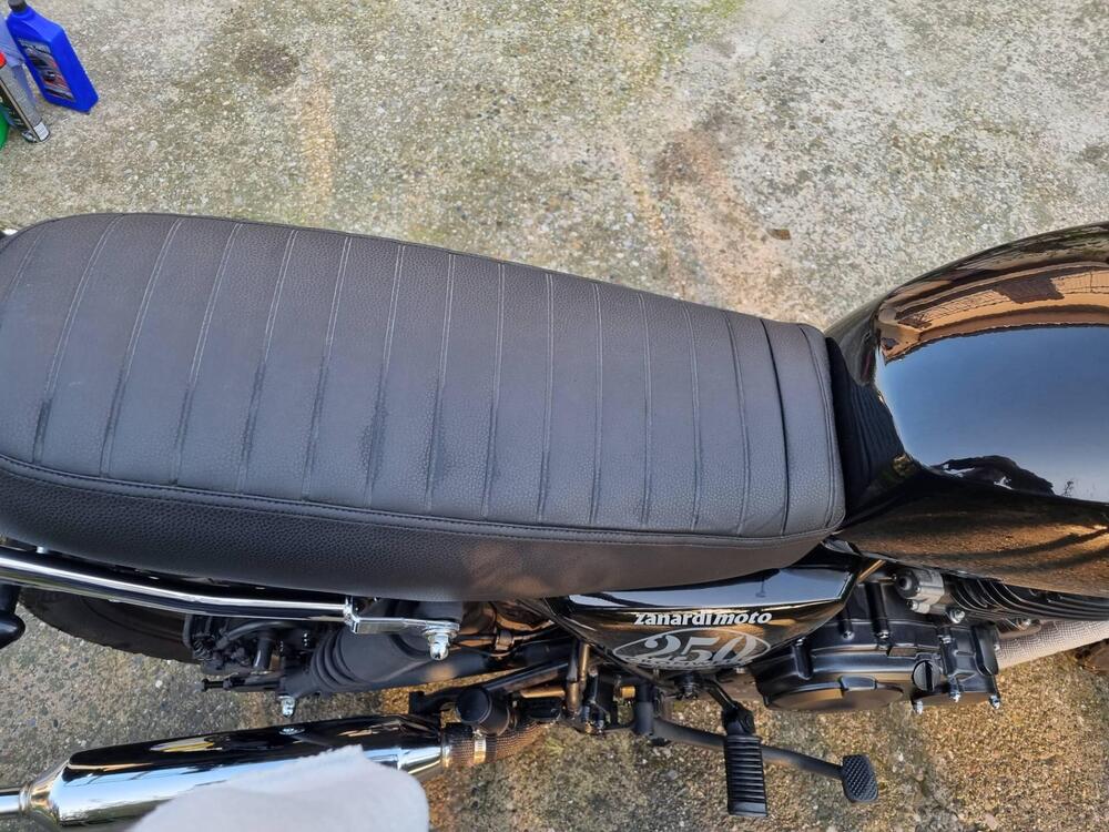 Brixton Motorcycles Cromwell 250 (2021 - 25) (8)