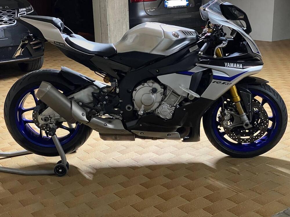 Yamaha YZF R1 M (2015 - 16)