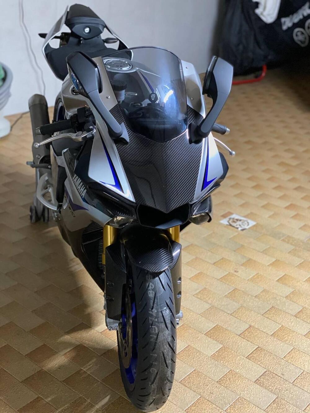 Yamaha YZF R1 M (2015 - 16) (2)