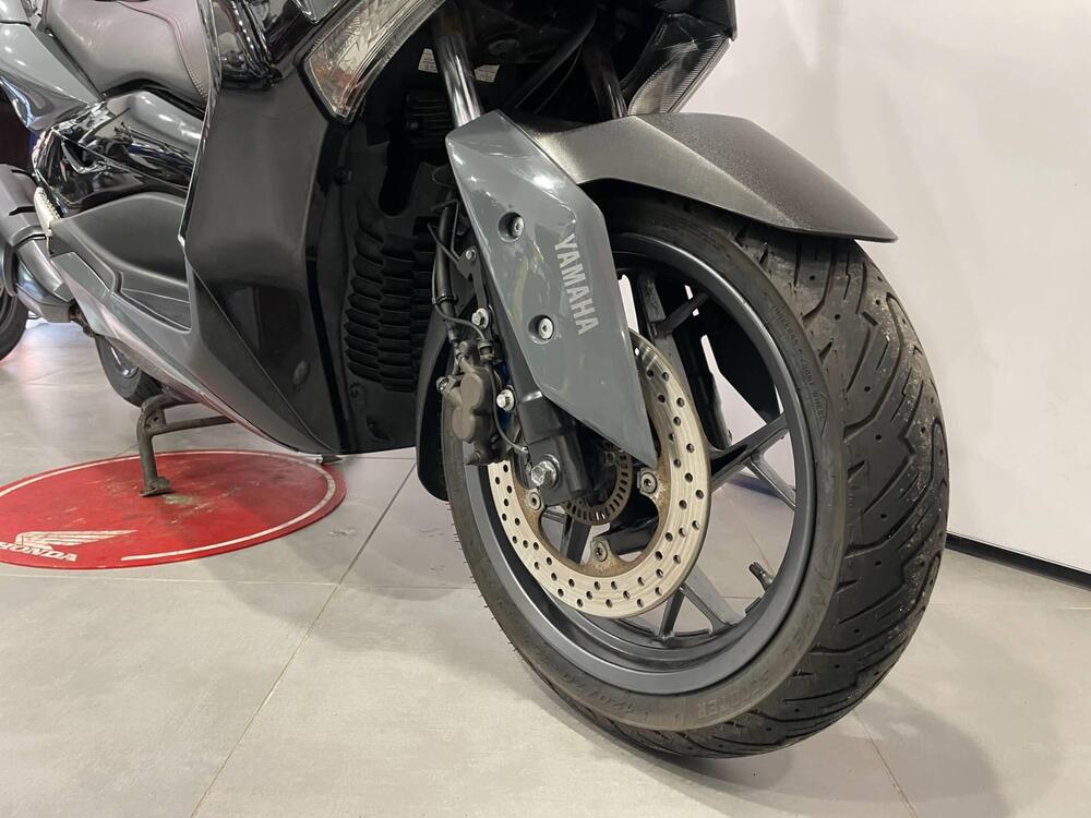 Yamaha X-Max 300 Tech Max (2021 - 24) (11)