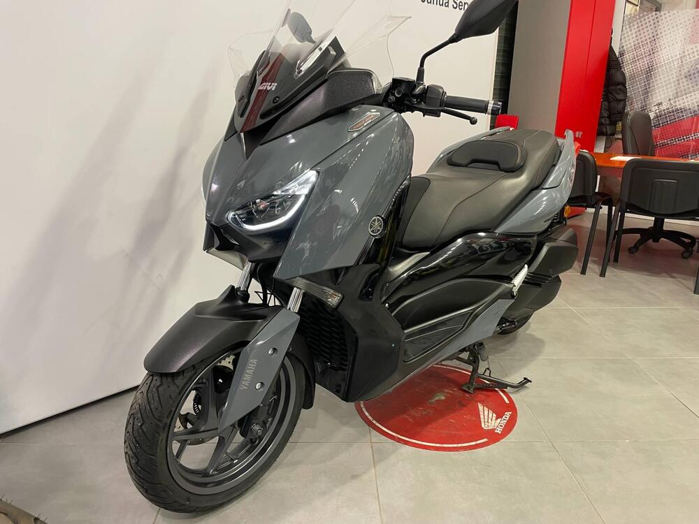 Yamaha X-Max 300 Tech Max (2021 - 24) (2)