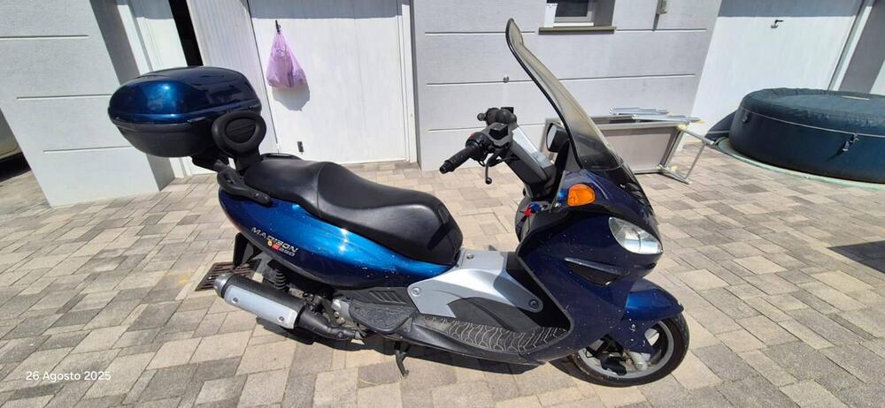 Malaguti Madison 250 (2)