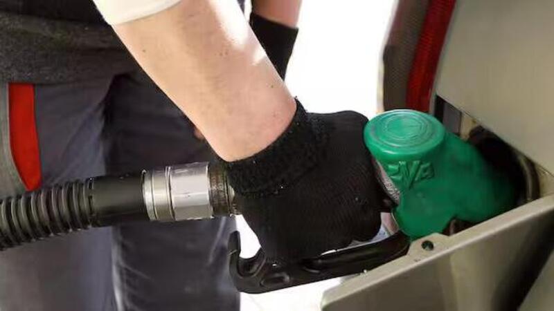 Maxi frode sulle accise dei carburanti: la Guardia di Finanza scopre un sistema illegale da 400mila litri di gasolio