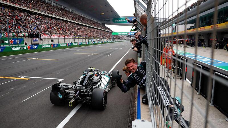 F1, pagelle GP Cina: Antonelli perfetto (10), Hamilton rinasce e clamoroso voto 0 al regolamento 2026