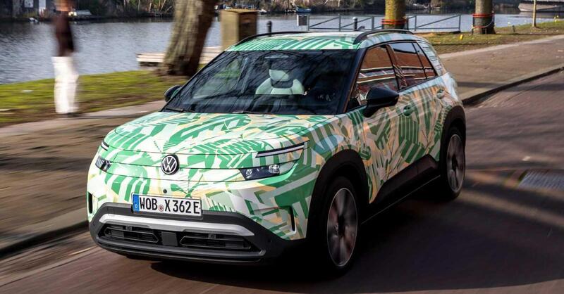 Volkswagen ID. Cross: il SUV elettrico compatto arriva su strada [VIDEO]