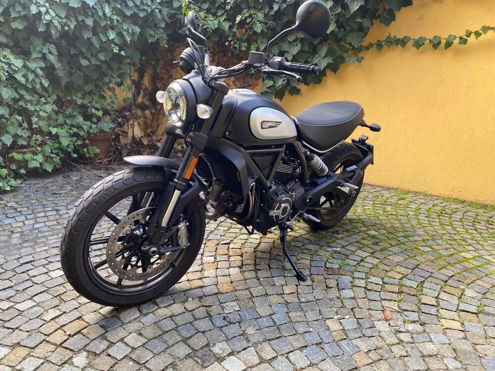 Ducati Scrambler 800 Icon Dark (2020) (3)