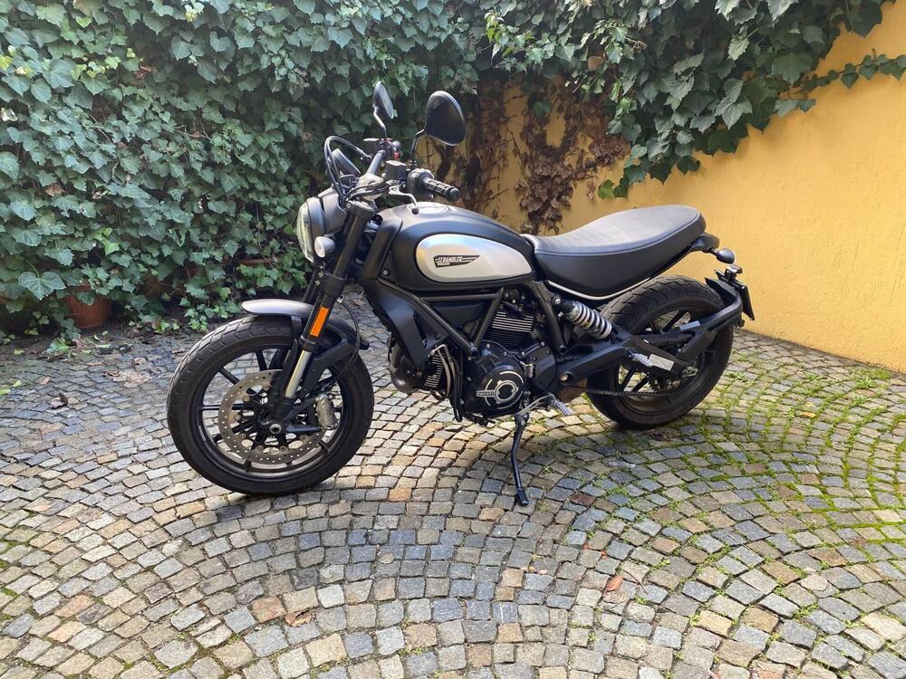 Ducati Scrambler 800 Icon Dark (2020) (4)