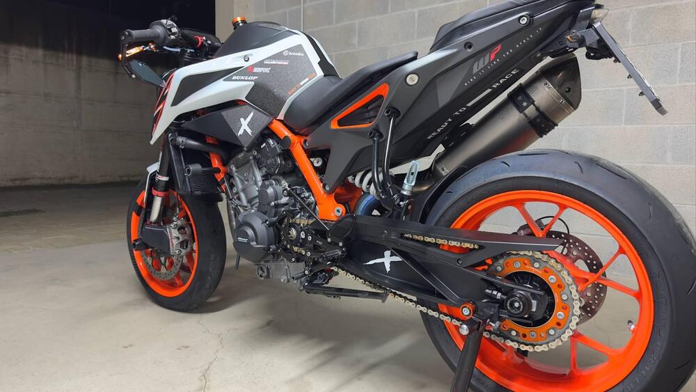 KTM 890 Duke R (2021) (5)