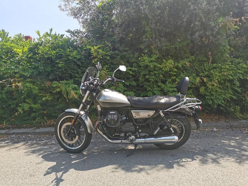 Moto Guzzi V9 Roamer (2021 - 24)