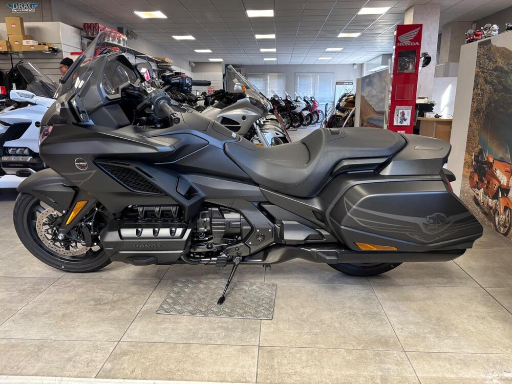 Honda GL 1800 Gold Wing 50° Anniversario (2025 - 26) (8)