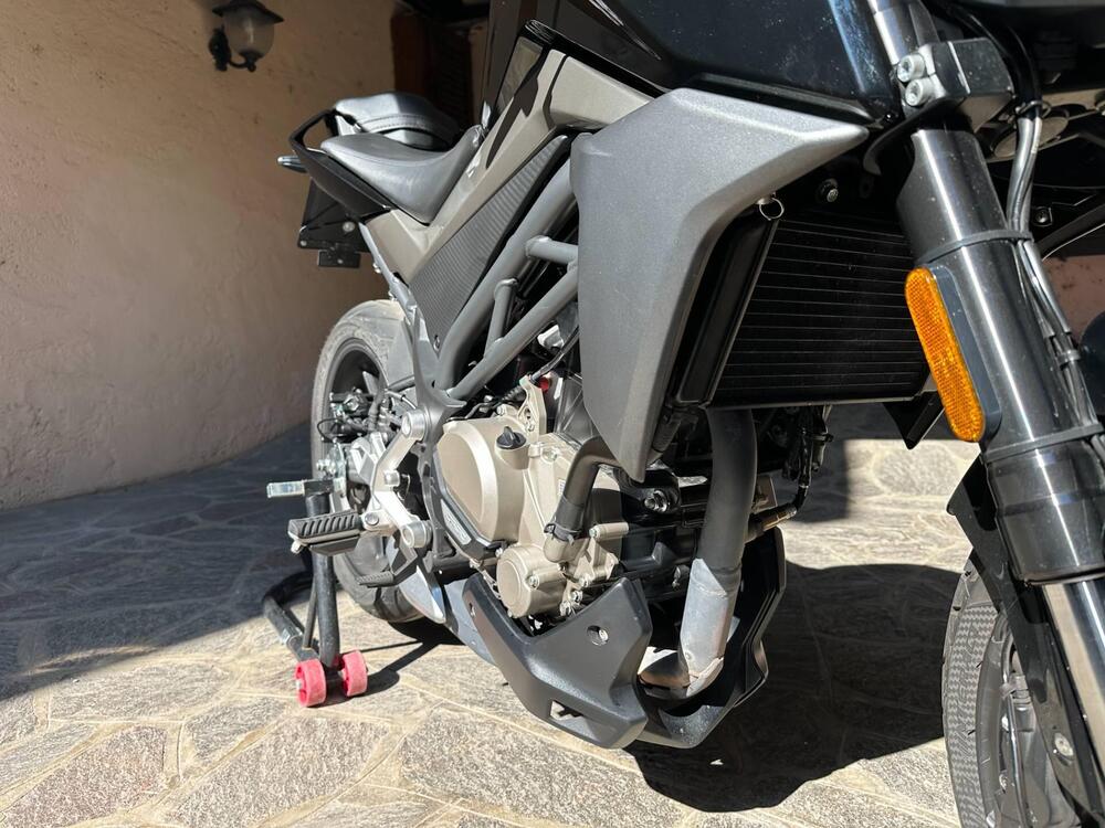 CFMOTO 300NK (2021 - 26) (6)