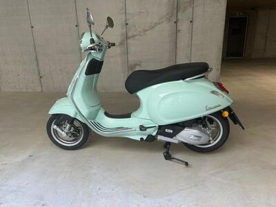 Vespa Primavera 125 (2024 - 25) usata