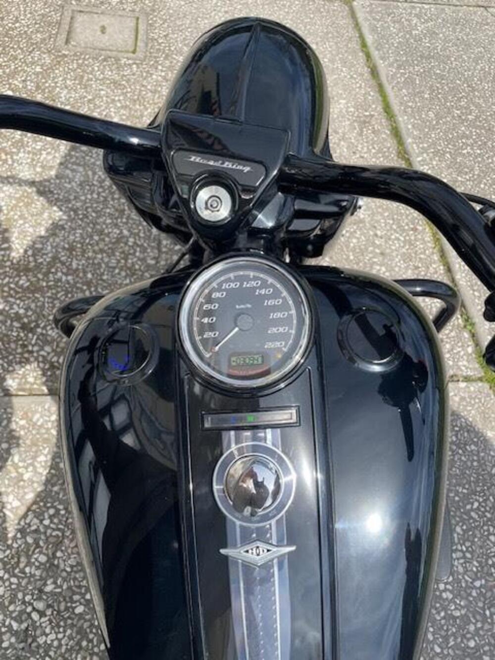 Harley-Davidson 114 Road King Special (2019 - 20) - FLHR (2)