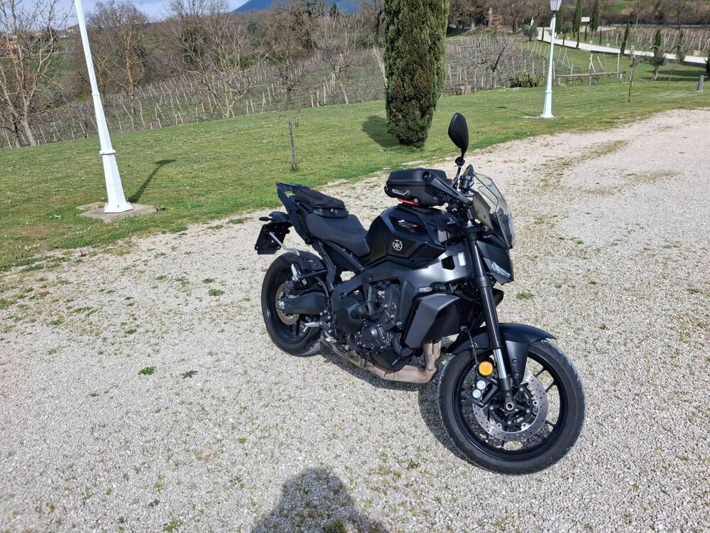 Yamaha MT-09 Y-AMT (2024 - 26) (4)