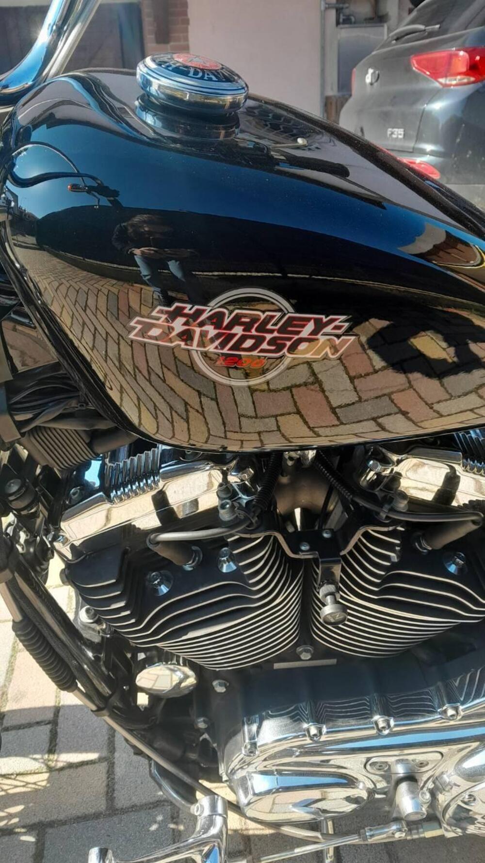 Harley-Davidson 1200 Custom (2004 - 06) - XL 1200C (7)