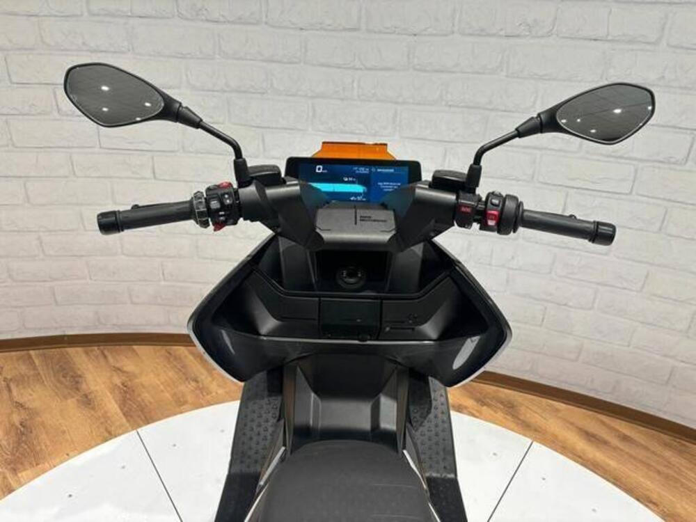 Bmw CE 04 (2021 - 25) (9)