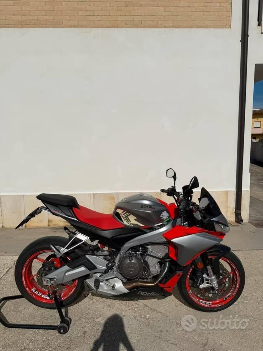 Aprilia Tuono 660 Factory (2022 - 24) (3)