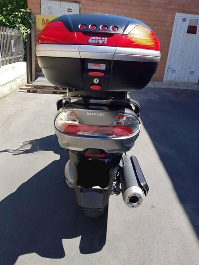 Suzuki Burgman AN 400 R (2003) usata