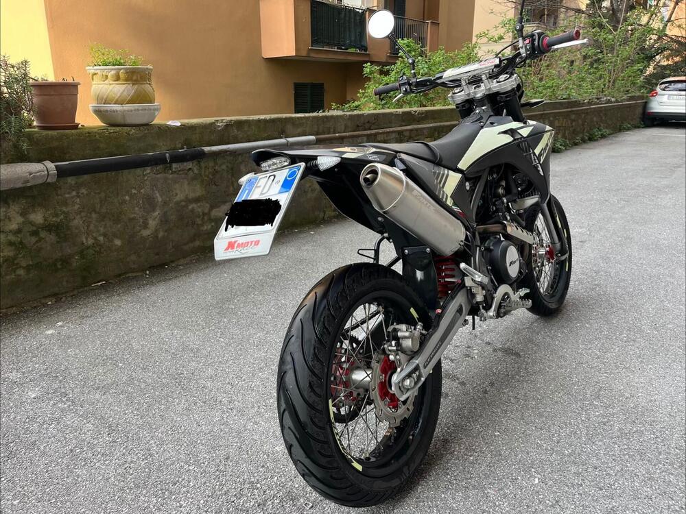 Fantic Motor XMF 125 Motard Performance 4T (2023 - 24) (3)