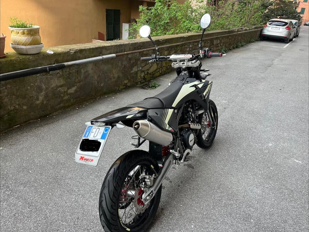 Fantic Motor XMF 125 Motard Performance 4T (2023 - 24) (4)