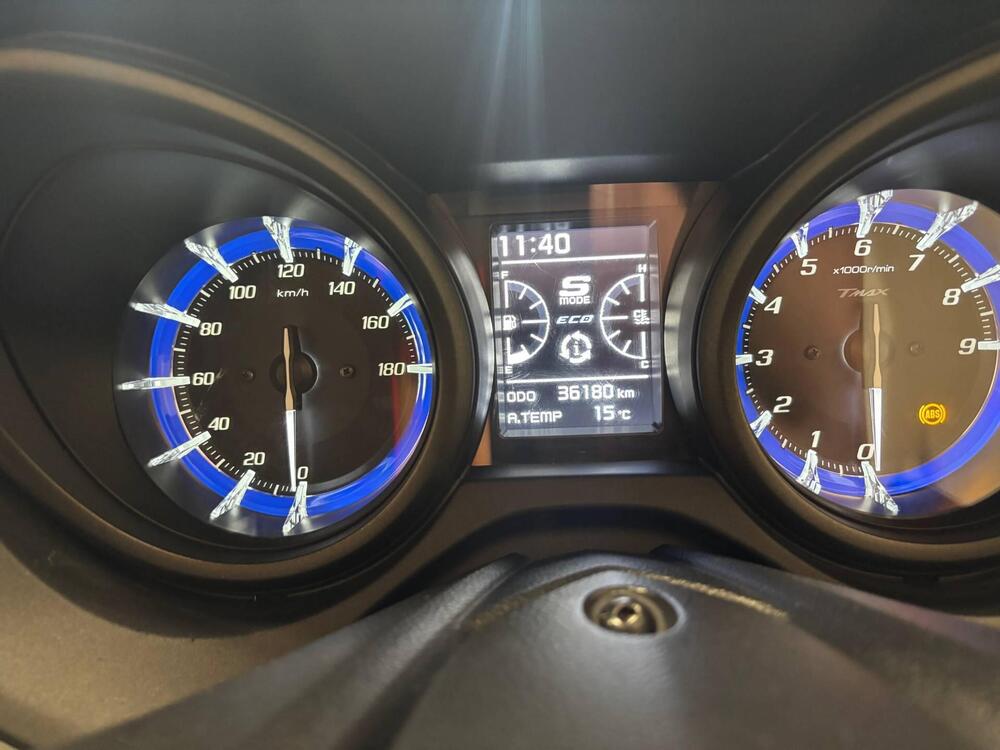 Yamaha T-Max 560 (2020 - 21) (4)