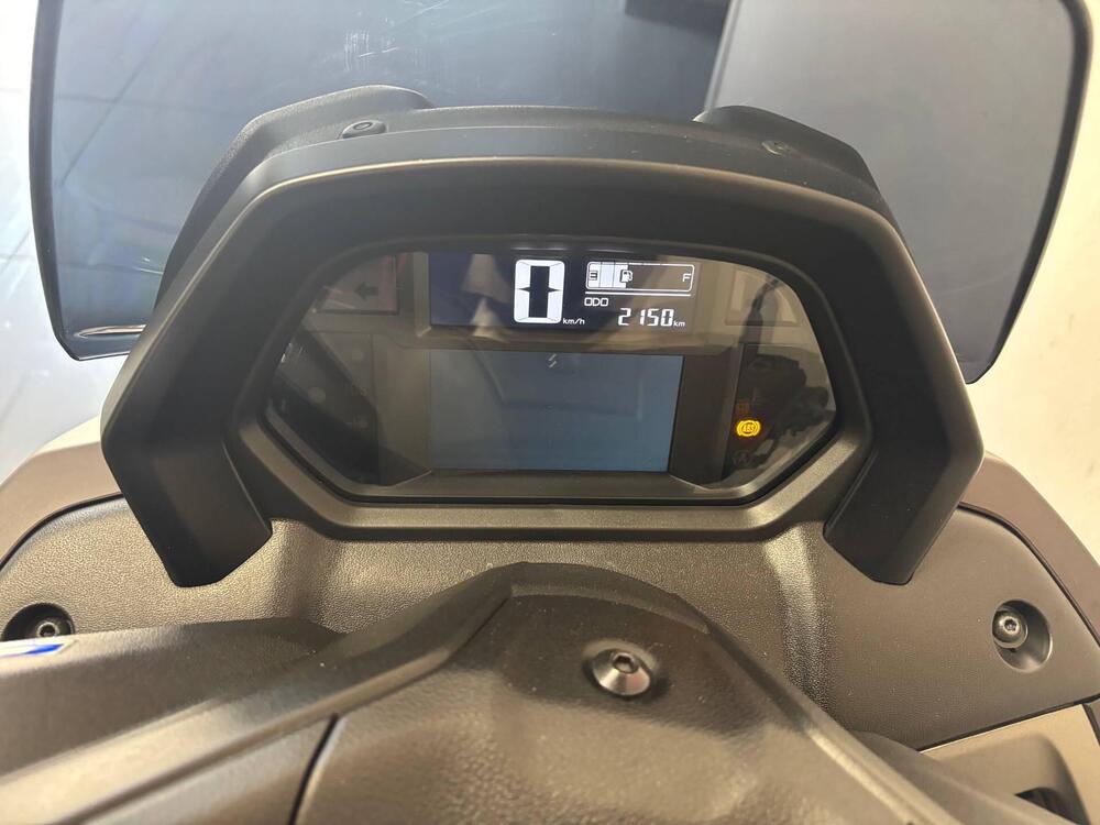 Yamaha N-Max 125 Tech Max (2025 - 26) (4)