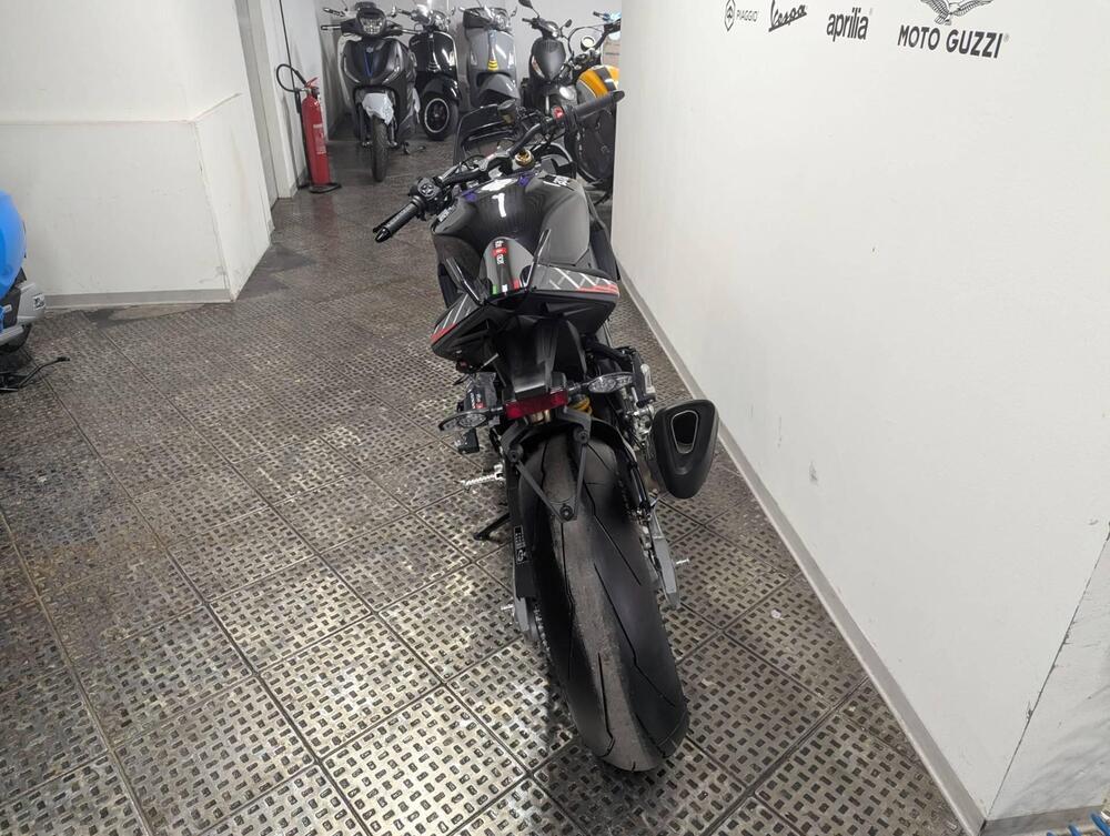 Aprilia Tuono V4 Factory (2025 - 26) (2)