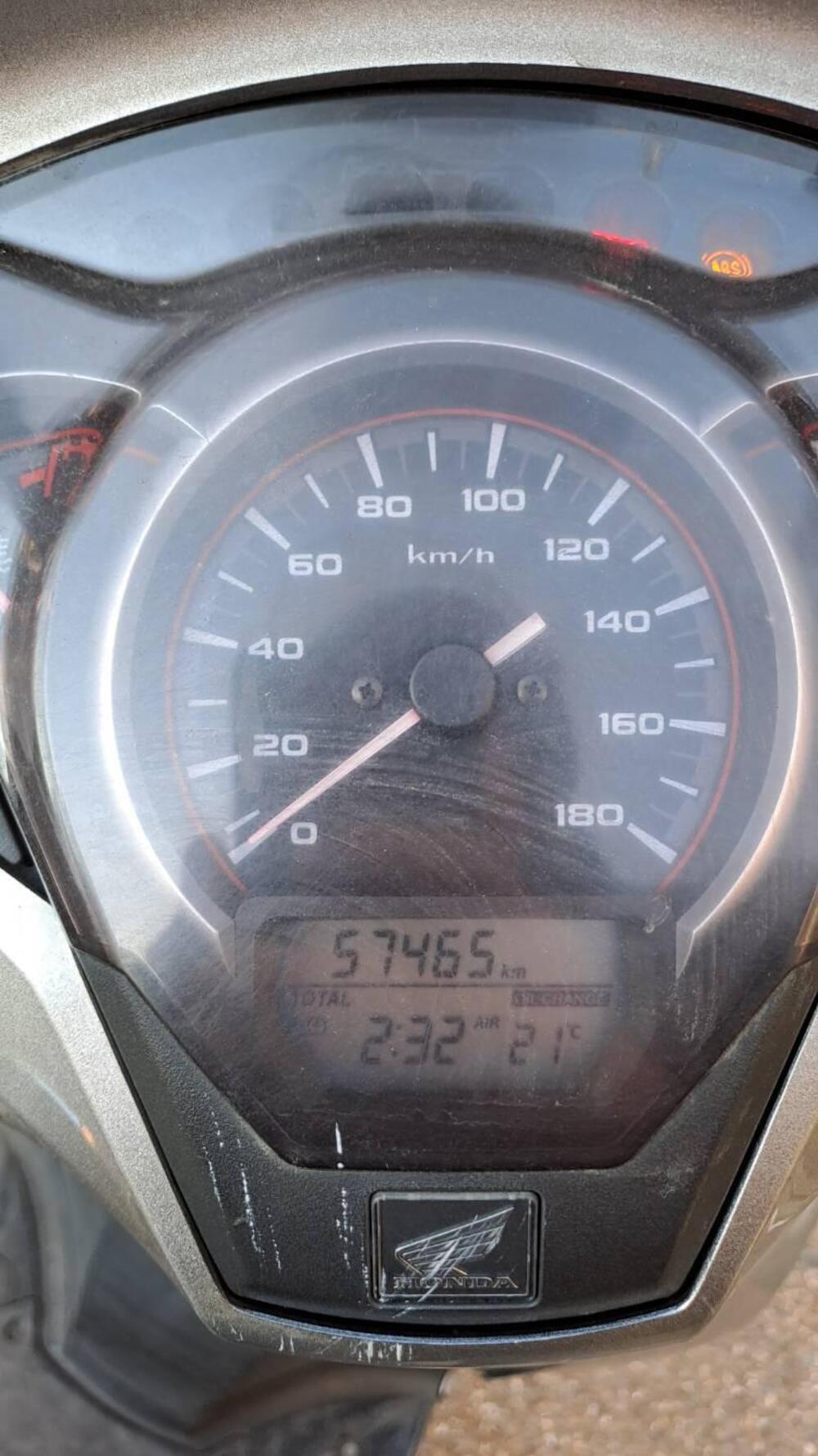 Honda SH 300 i ABS (2016 - 20) (4)