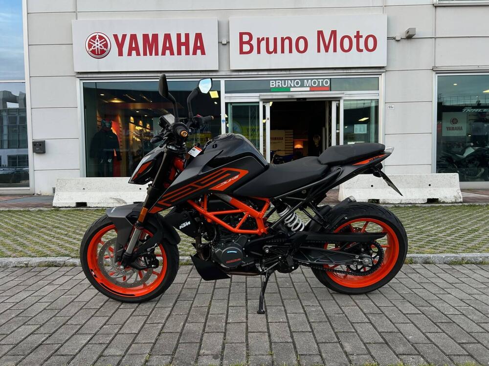 KTM 125 Duke (2021 - 23) (2)