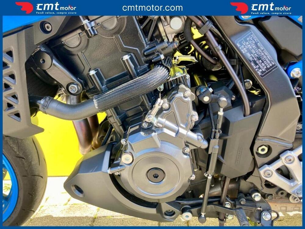 Suzuki GSX-8S (2023 - 24) (10)