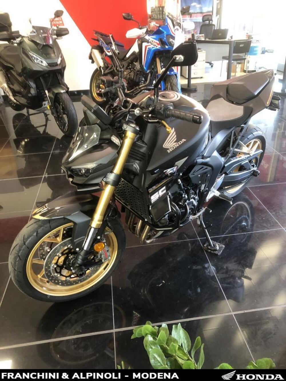 Honda CB 1000 Hornet SP (2025 - 26) (17)