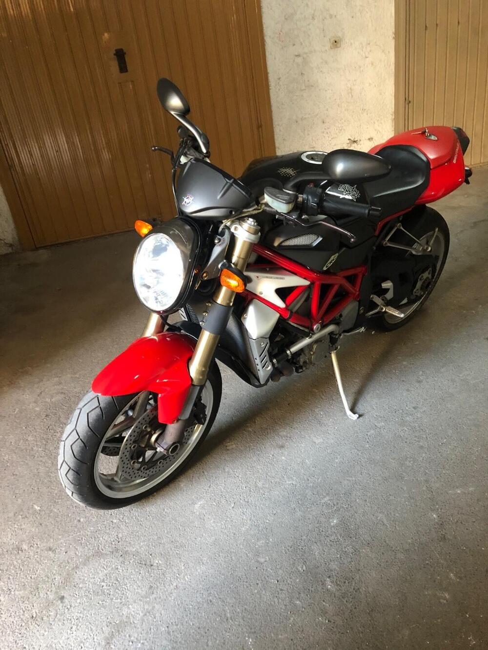 MV Agusta Brutale 750 s F4 (8)