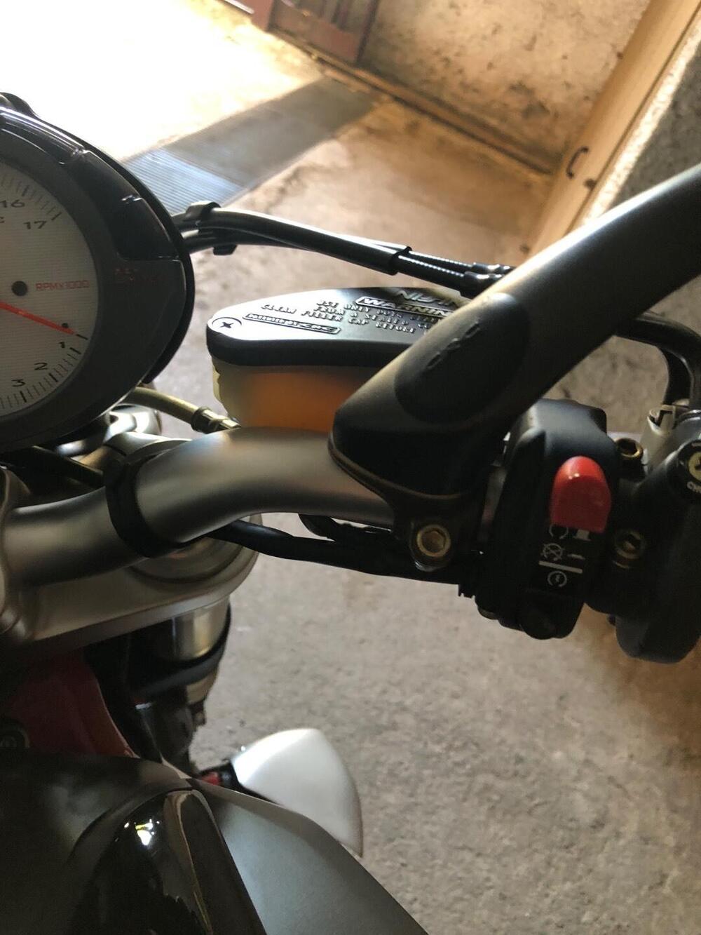 MV Agusta Brutale 750 s F4 (11)